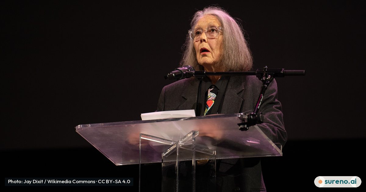 Anne Carson, poet, at the 2024 National Book Awards finalist reading 7.jpg