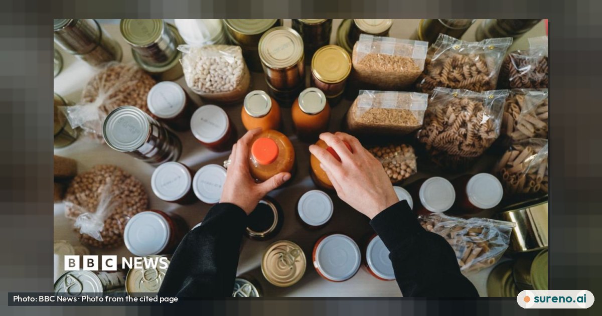 Is it true households should keep emergency food and water?